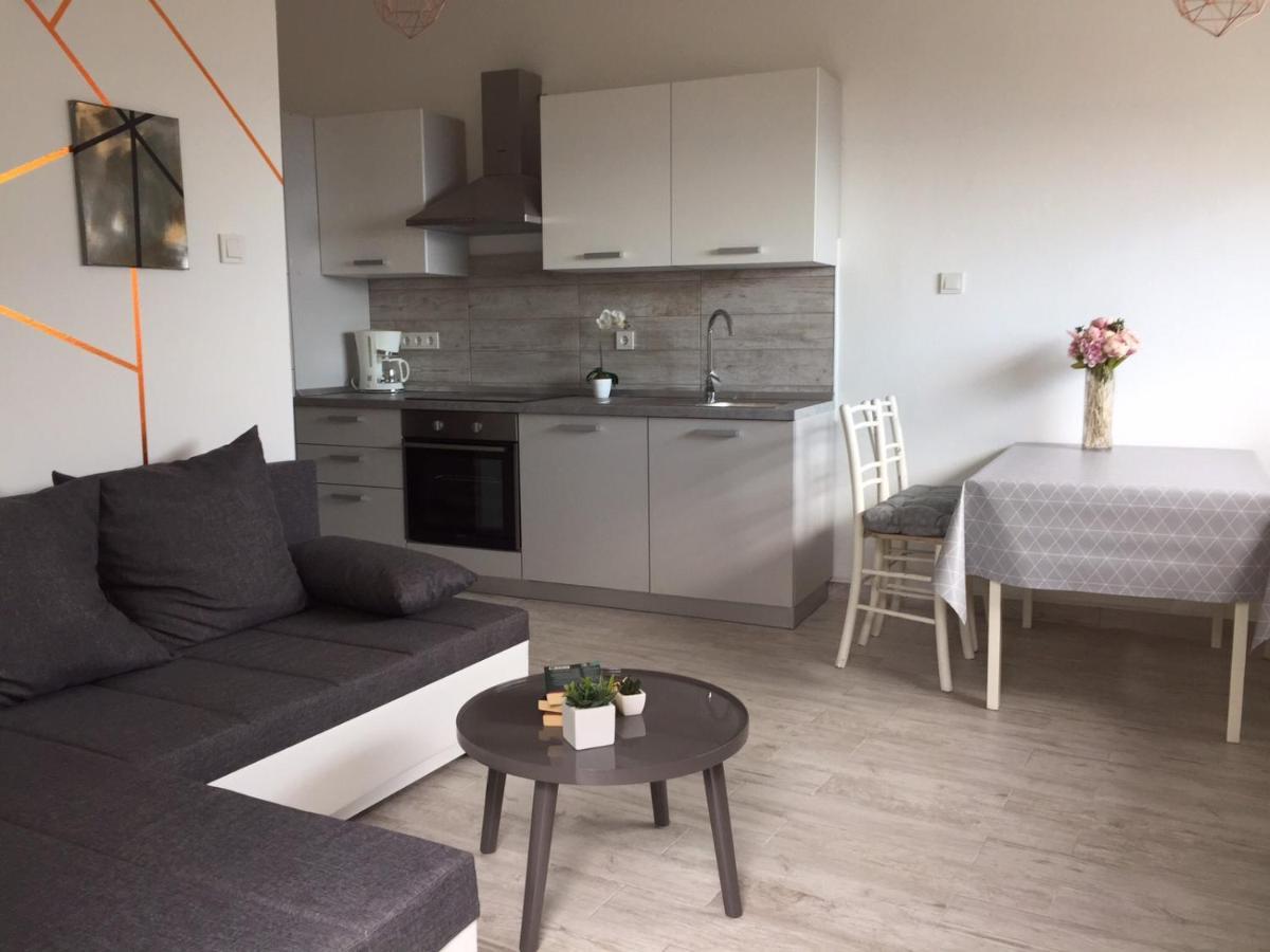 Apartments Novum Novi Vinodolski Eksteriør billede